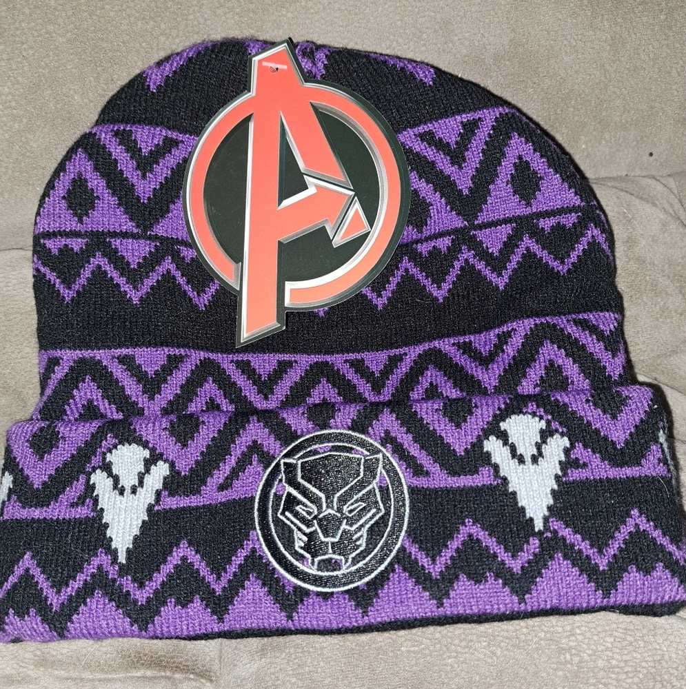 Marvel Black Panther Beanie - Purple and Black